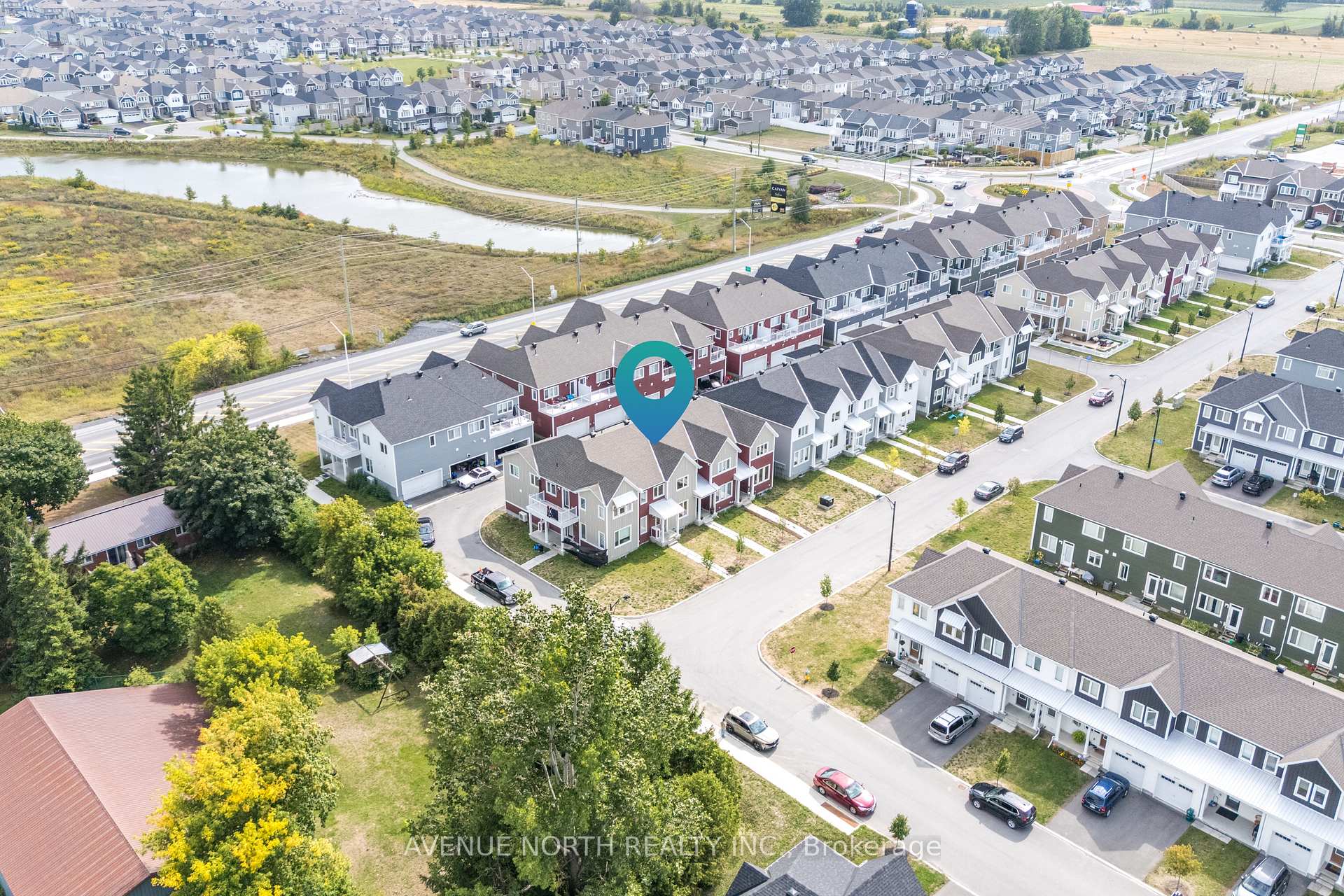 Photo 21 of 834 Bascule Place, Ottawa, Btwn Franktown Rd. & Fallowfield Rd. — HOMEH