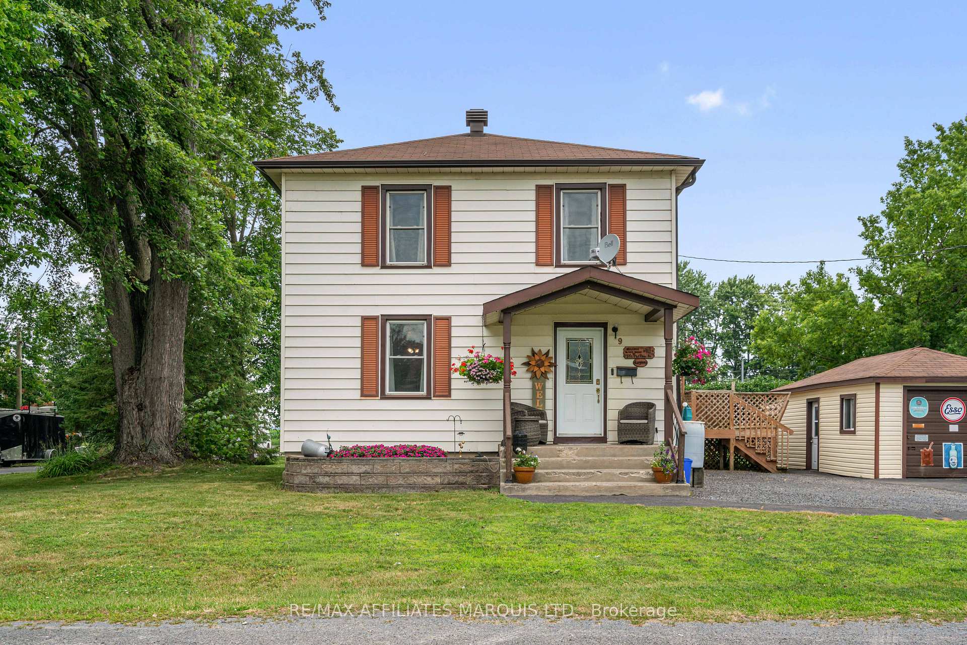 Photo 2 of 9 Spruce Street, South Glengarry, Lancaster — HOMEH