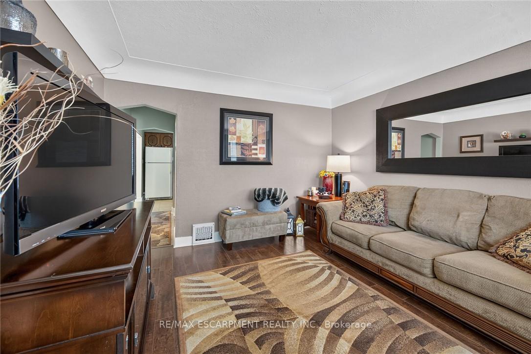 Photo 8 of 180 East 25th Street, Hamilton, Eastmount — HOMEH