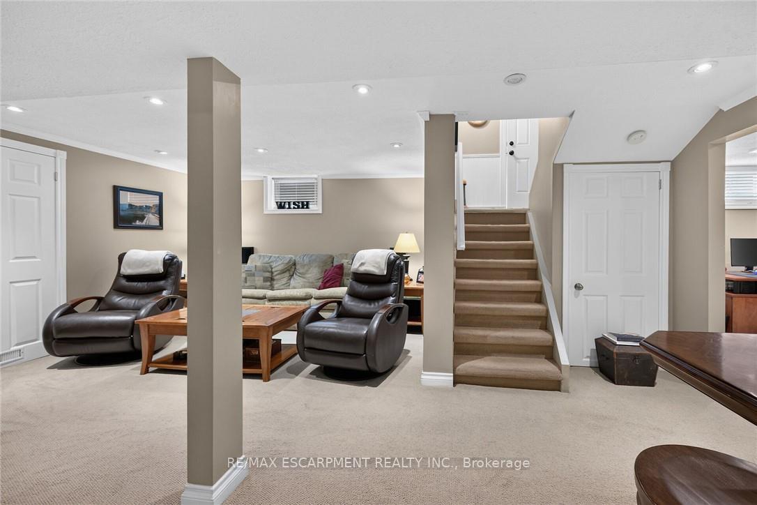 Photo 34 of 180 East 25th Street, Hamilton, Eastmount — HOMEH