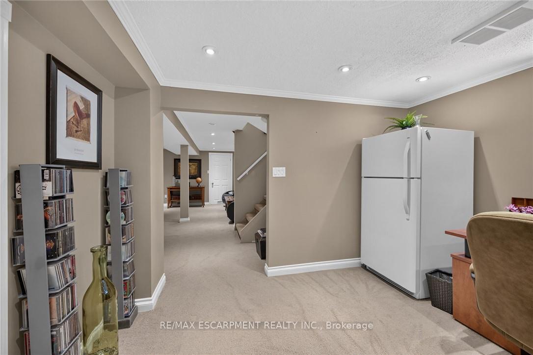 Photo 38 of 180 East 25th Street, Hamilton, Eastmount — HOMEH