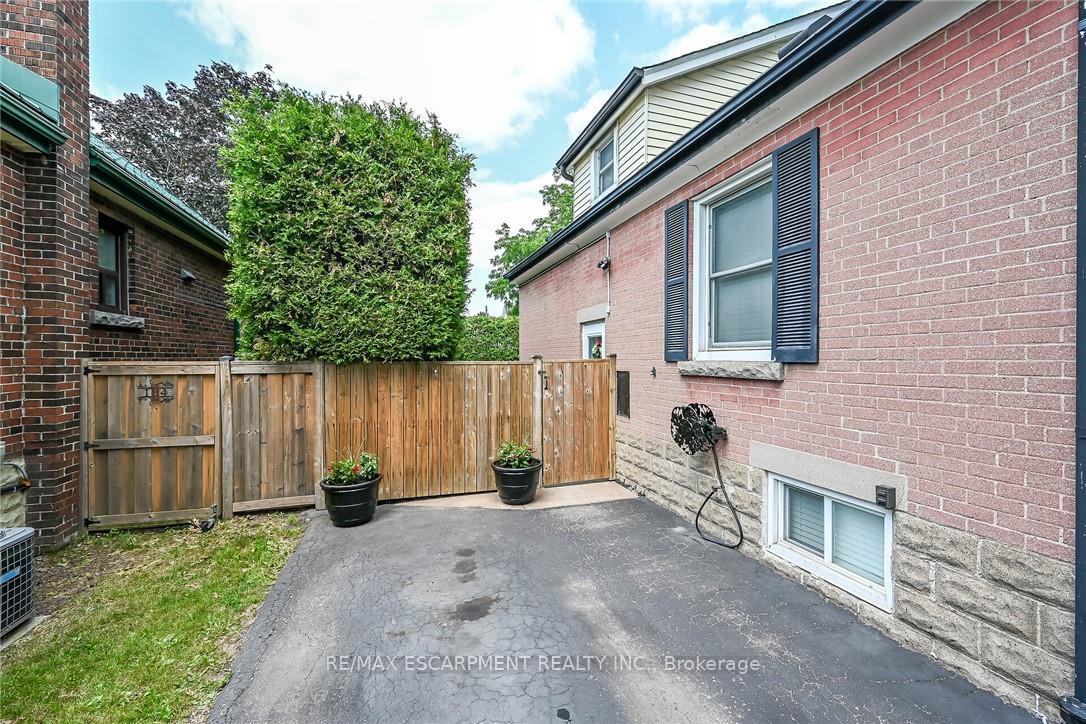 Photo 47 of 180 East 25th Street, Hamilton, Eastmount — HOMEH