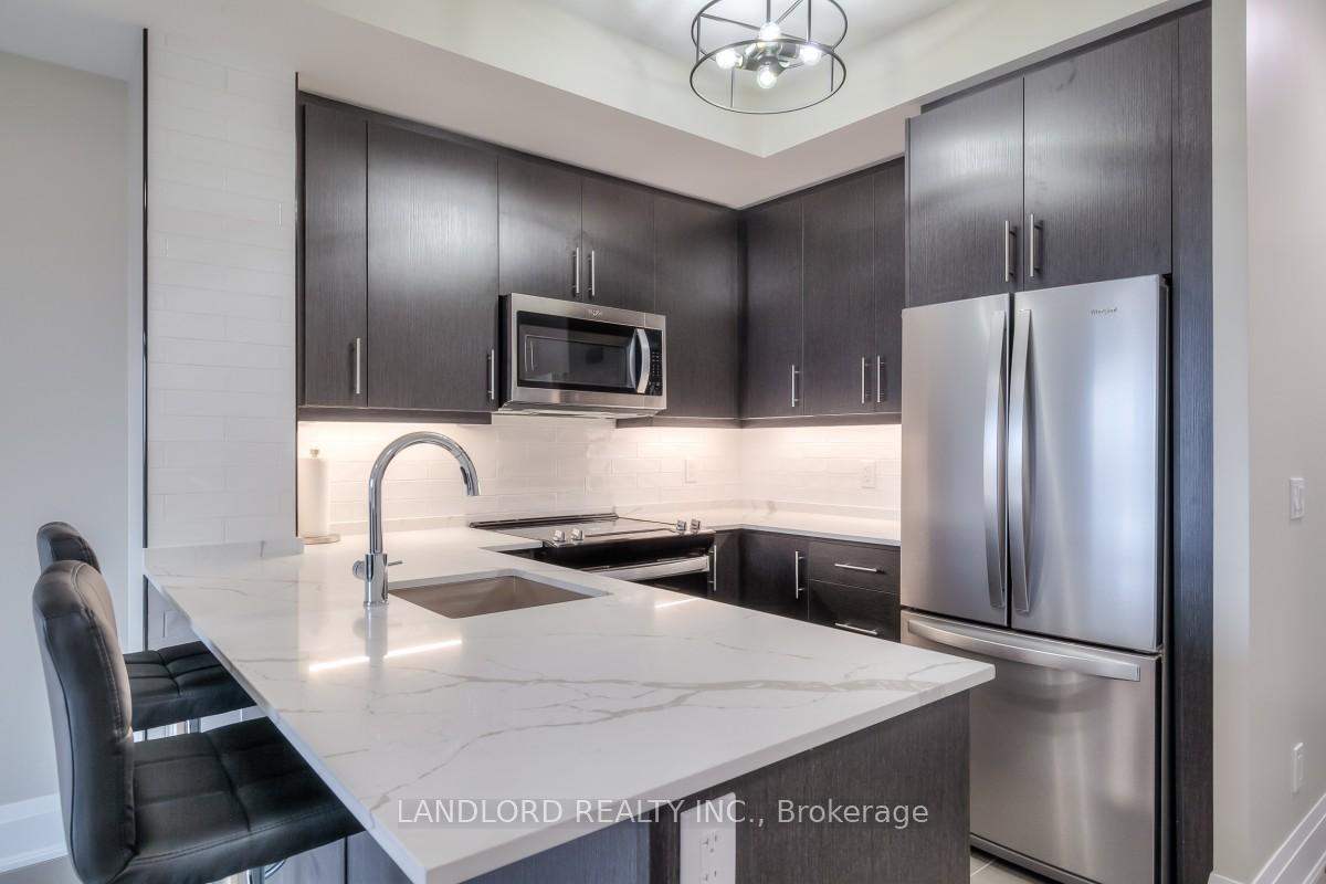 Photo 7 of Unit 308, 345 Wheat Boom Drive, Oakville, Joshua Meadows — HOMEH