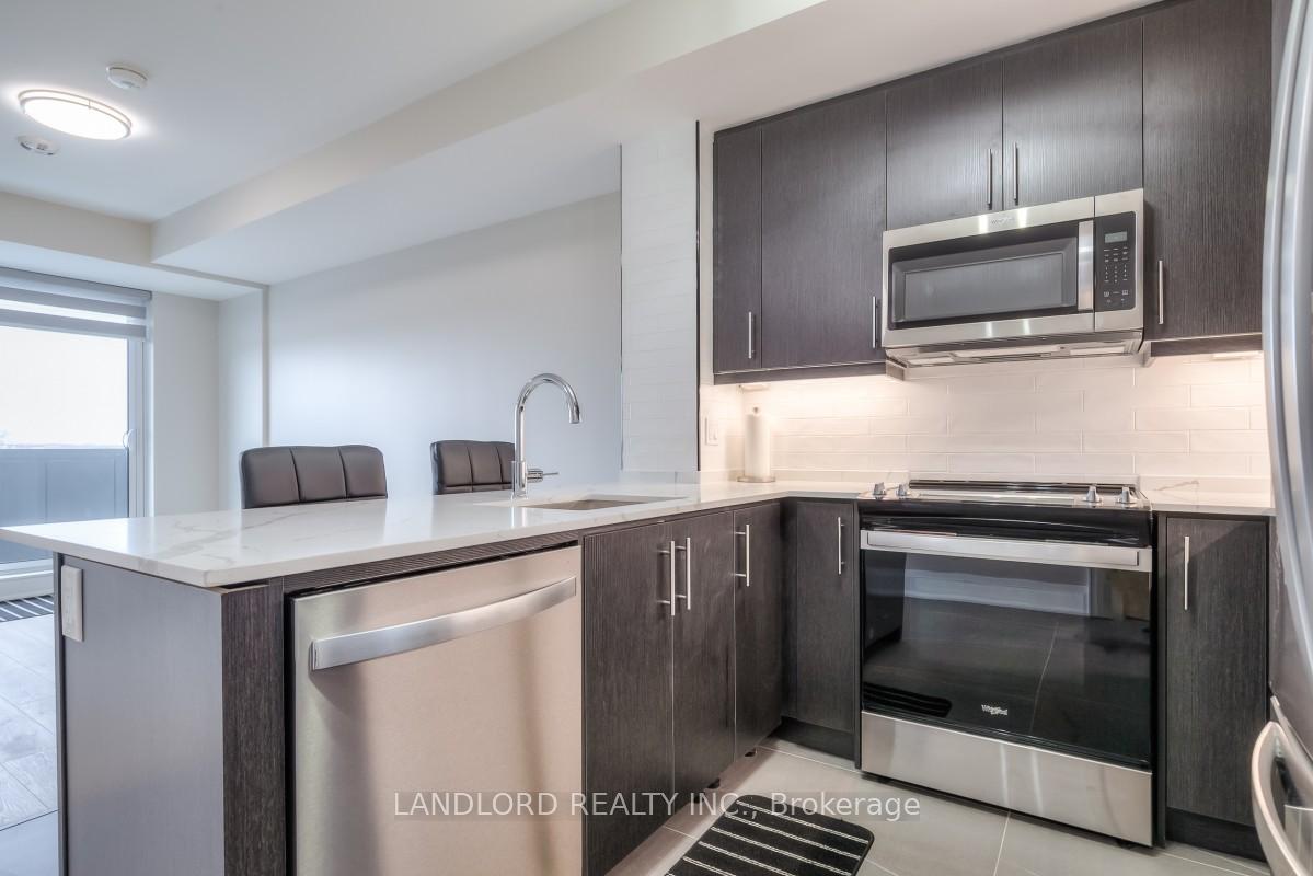 Photo 9 of Unit 308, 345 Wheat Boom Drive, Oakville, Joshua Meadows — HOMEH