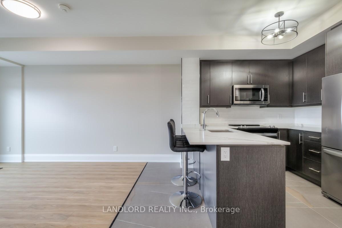 Photo 15 of Unit 308, 345 Wheat Boom Drive, Oakville, Joshua Meadows — HOMEH