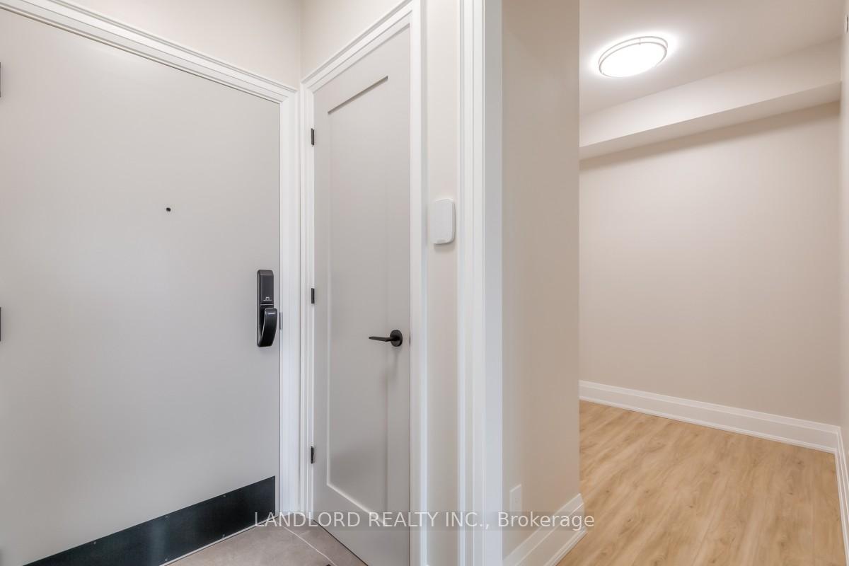 Photo 16 of Unit 308, 345 Wheat Boom Drive, Oakville, Joshua Meadows — HOMEH