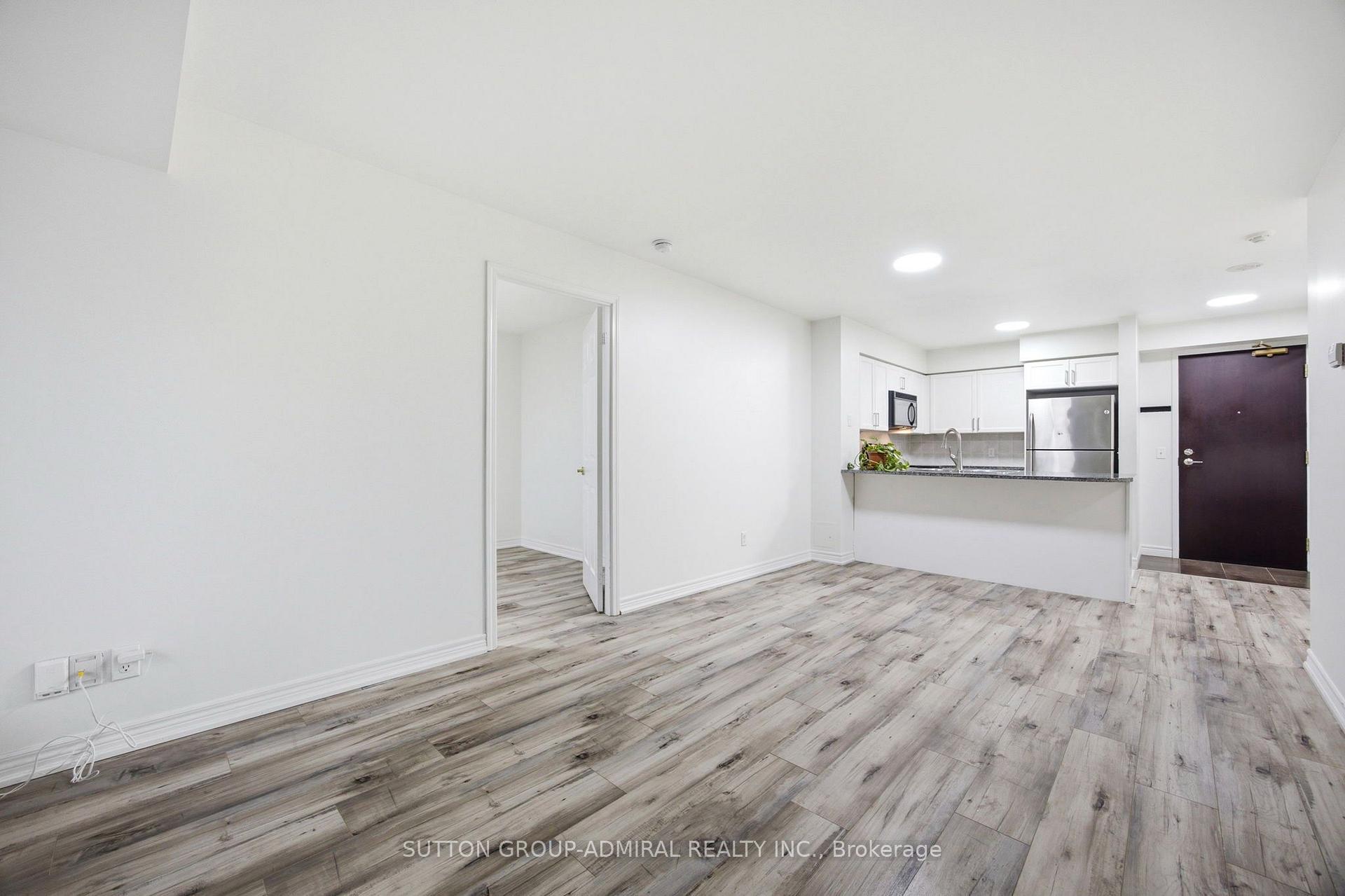 Front of Unit 309, 30 Grand Trunk Crescent