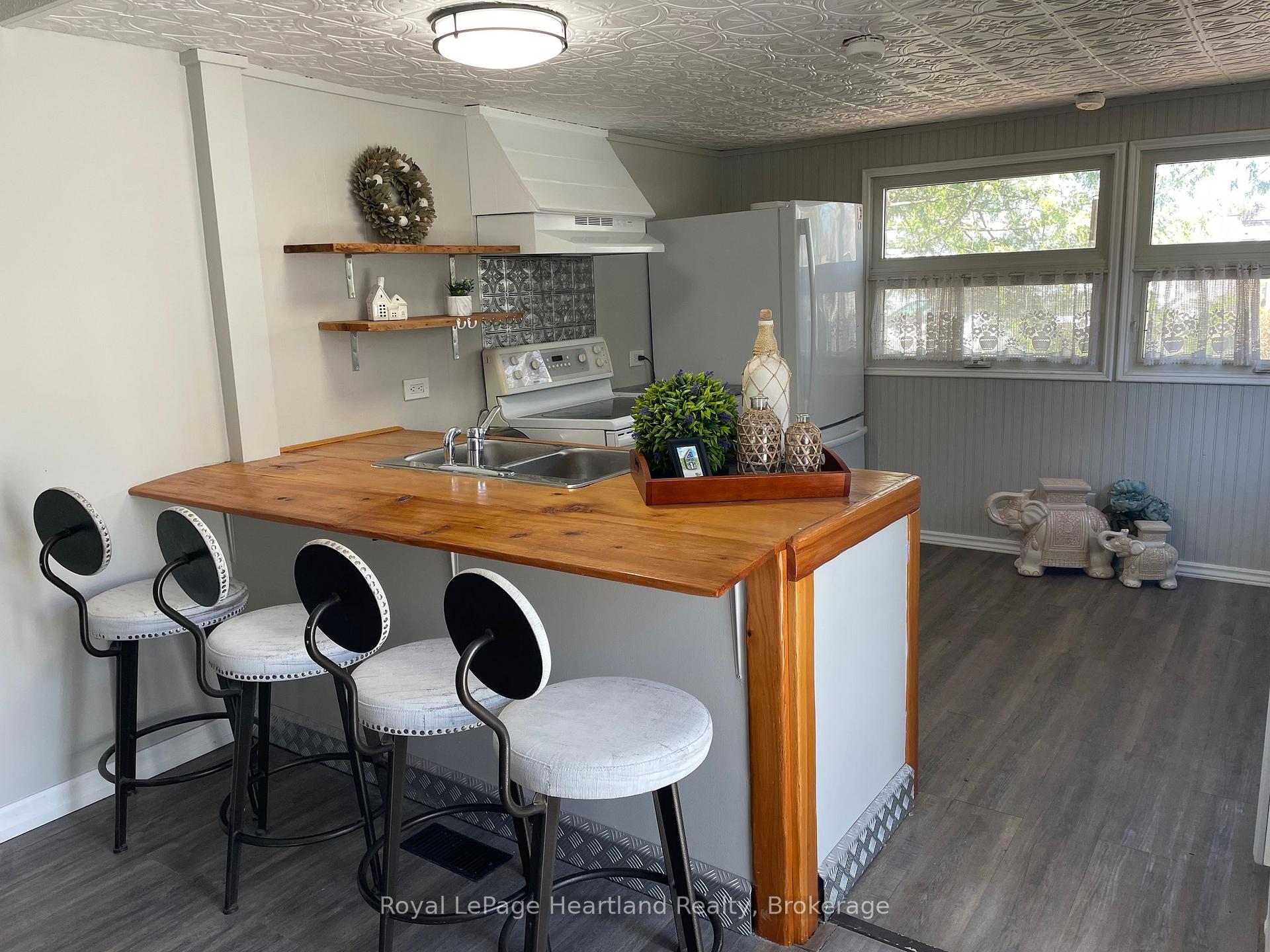 Photo 4 of 21 Ruth Street, Ashfield-Colborne-Wawanosh, Colborne — HOMEH