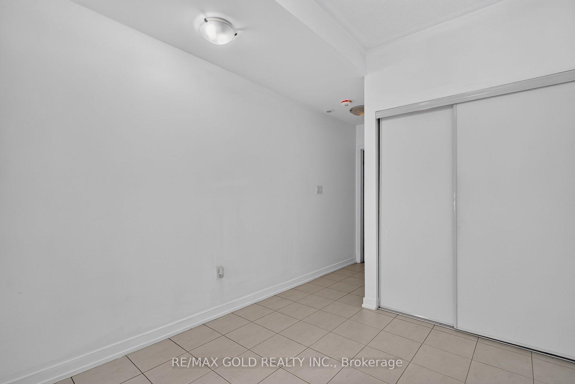 Photo 6 of 5 Beliveau Street, Vaughan, Vaughan Grove — HOMEH