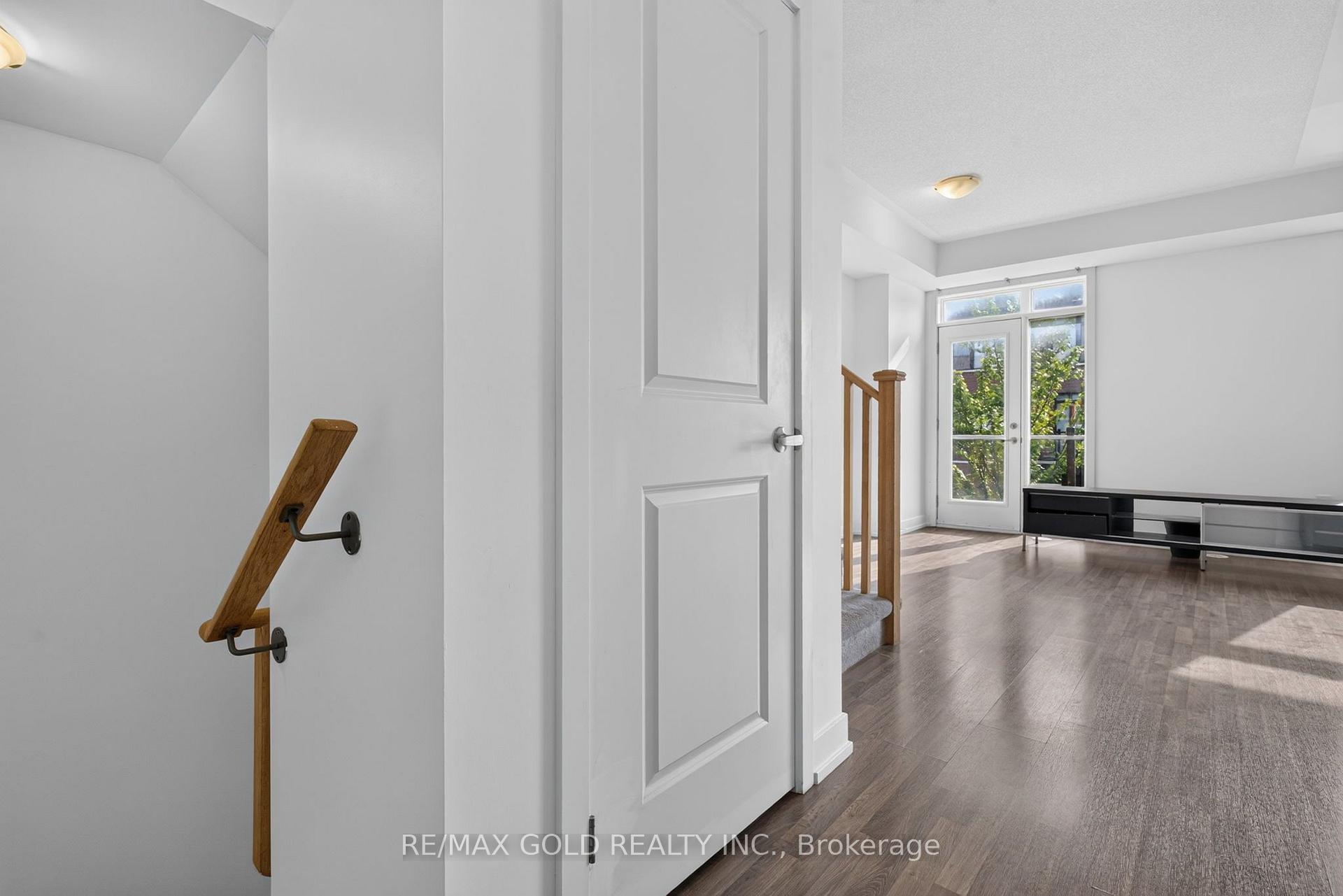 Photo 9 of 5 Beliveau Street, Vaughan, Vaughan Grove — HOMEH