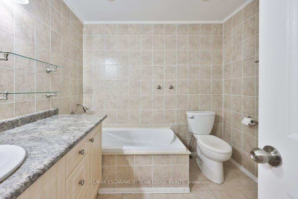 Photo 16 of 1552 Litchfield Road, Oakville, Falgarwood — HOMEH