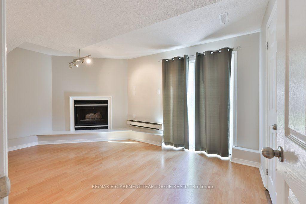 Photo 19 of 1552 Litchfield Road, Oakville, Falgarwood — HOMEH