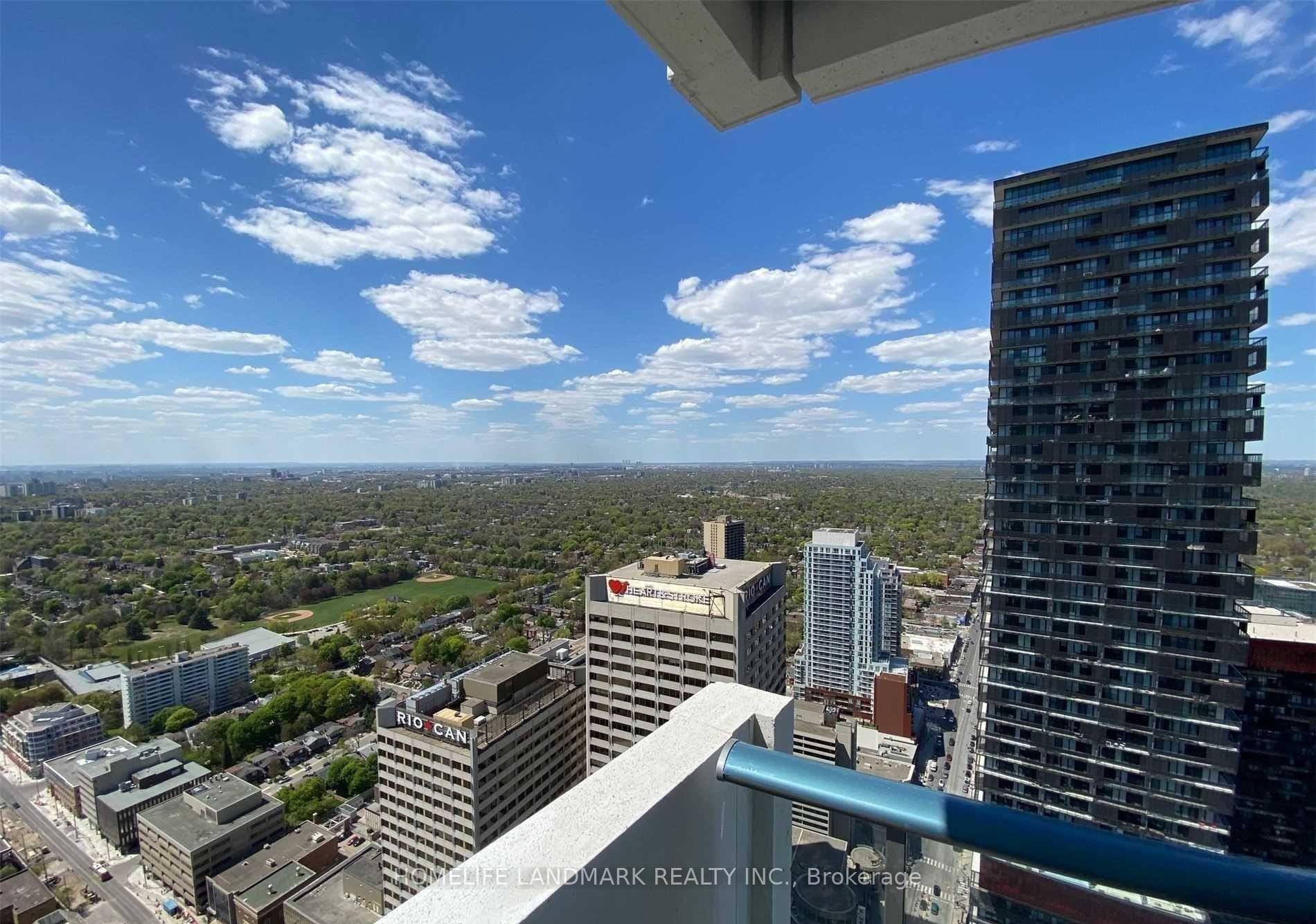 Photo 11 of Unit 5009, 2221 Yonge Street, Toronto, Mount Pleasant West — HOMEH