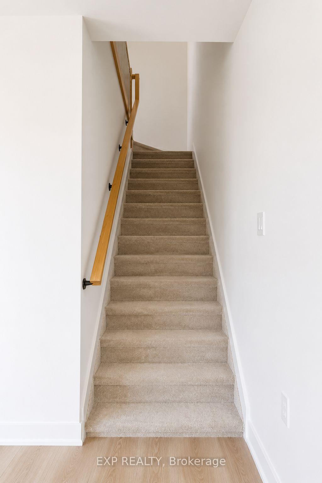 Photo 5 of Unit Q20, 25 Palace Street, Kitchener, Laurentian Hills — HOMEH