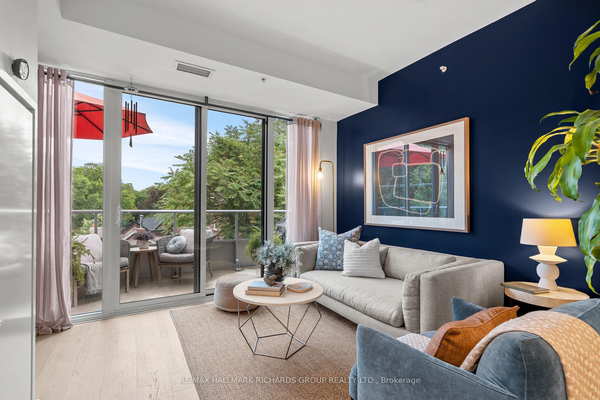 Photo 1 of Unit 301, 1960 Queen Street E, Toronto, The Beaches — HOMEH