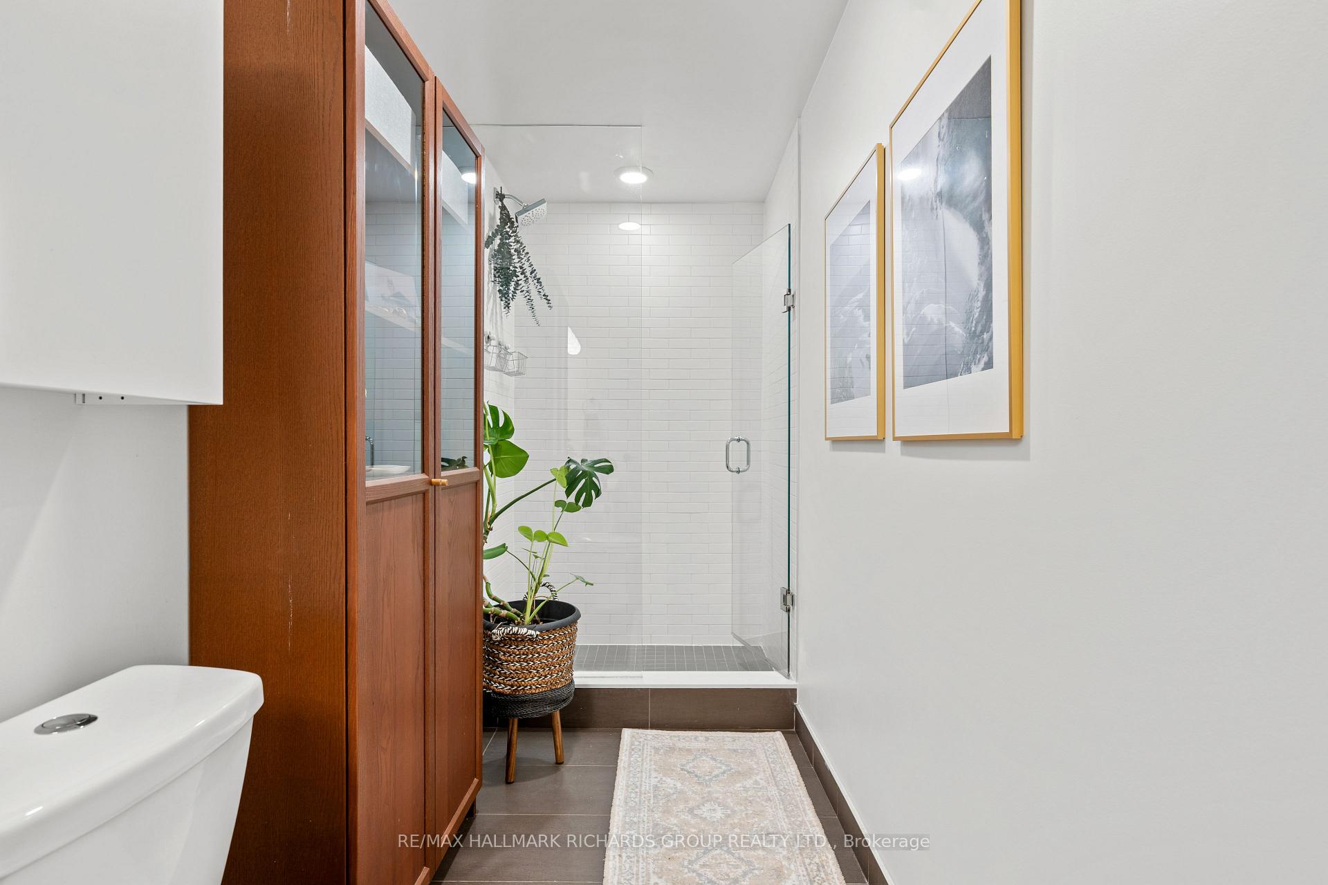 Photo 27 of Unit 301, 1960 Queen Street E, Toronto, The Beaches — HOMEH