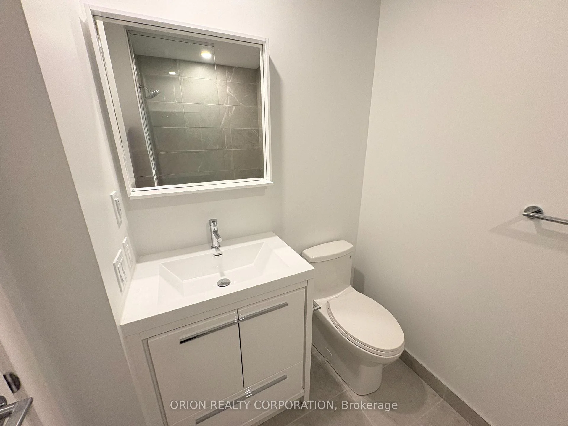 Photo 7 of Unit 211, 5 Meadowdale Road, Vaughan, Vaughan Corporate Centre — HOMEH