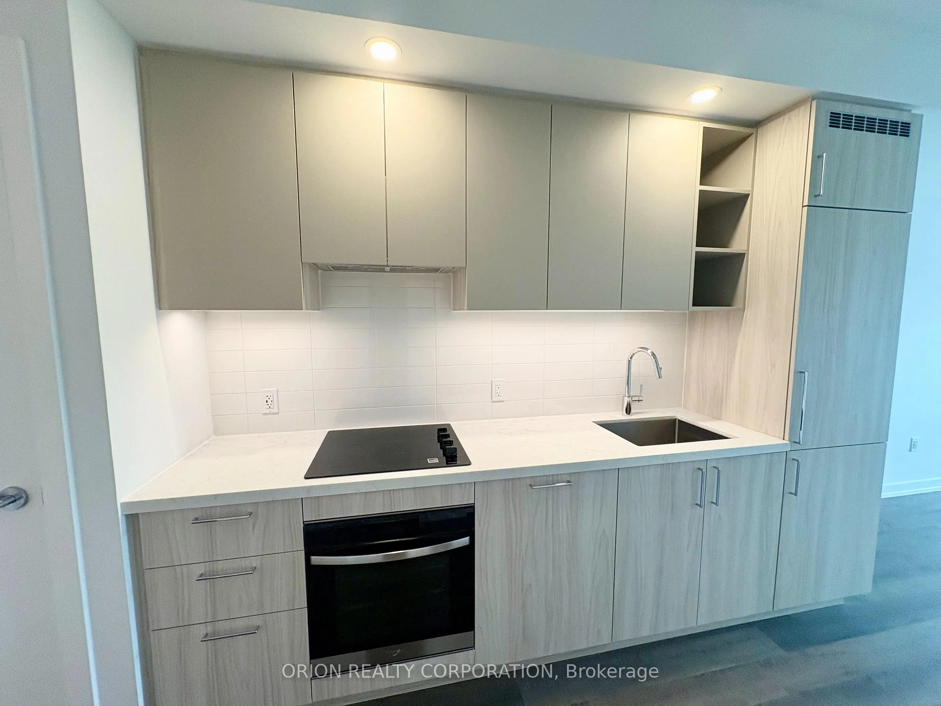 Photo 12 of Unit 211, 5 Meadowdale Road, Vaughan, Vaughan Corporate Centre — HOMEH