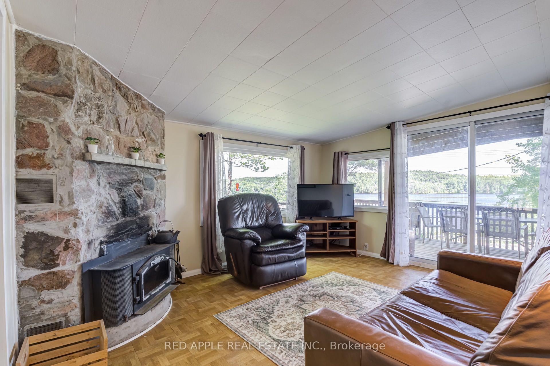 Photo 4 of 17568 Hwy #41, Addington Highlands, Addington Highlands — HOMEH