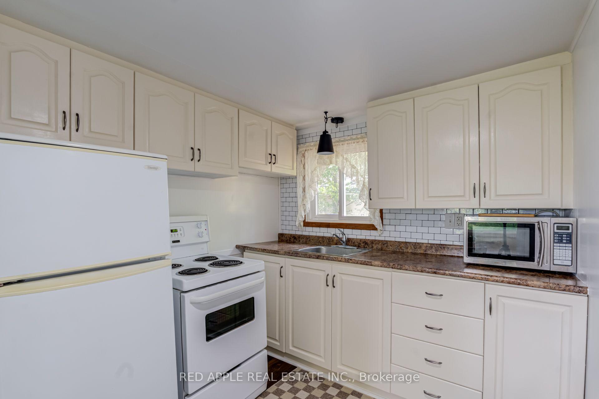 Photo 11 of 17568 Hwy #41, Addington Highlands, Addington Highlands — HOMEH