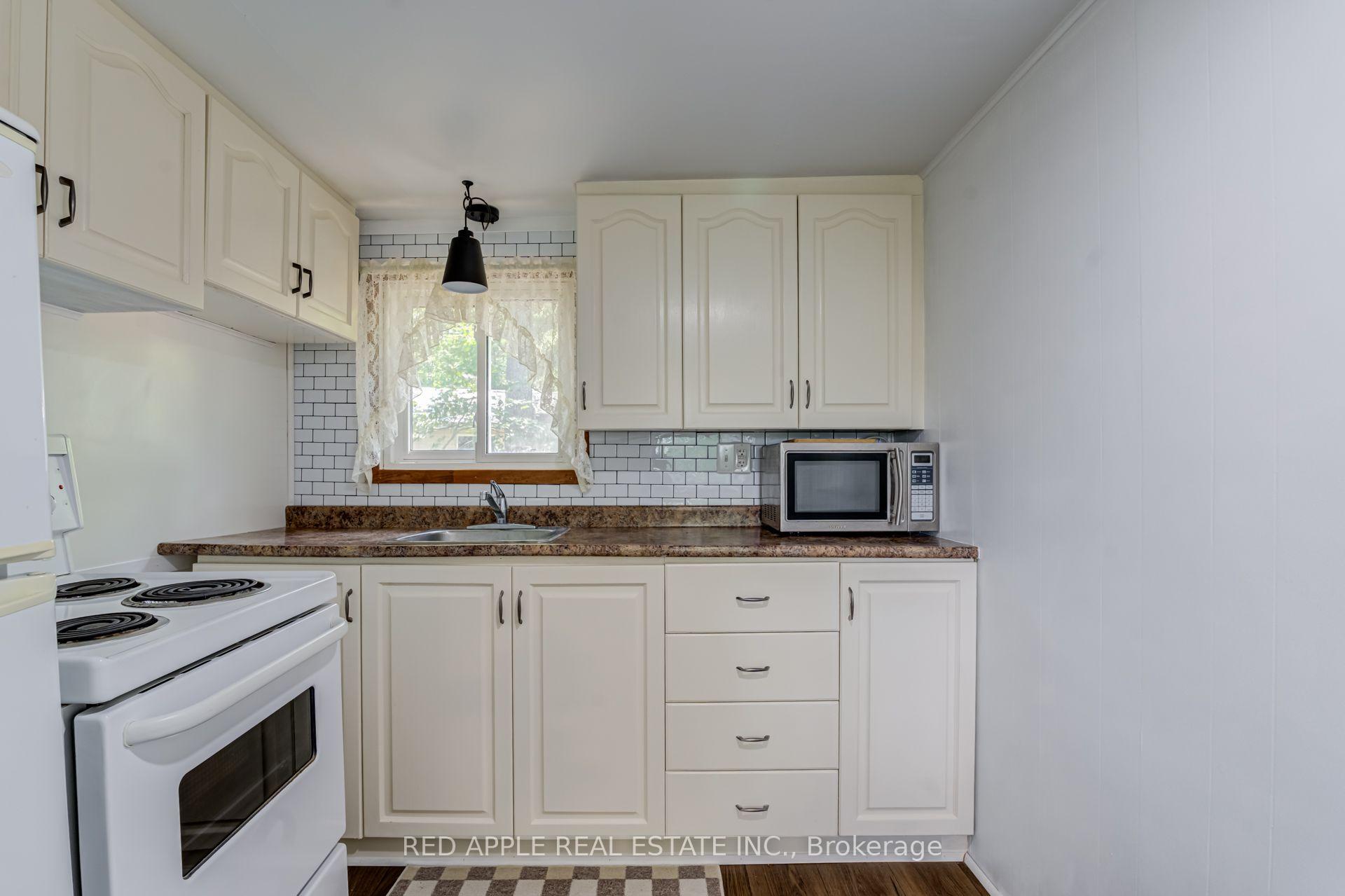 Photo 12 of 17568 Hwy #41, Addington Highlands, Addington Highlands — HOMEH