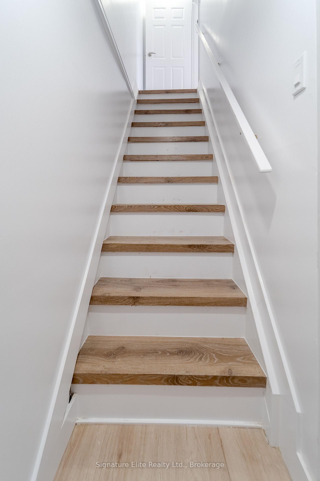 Photo 8 of 1118 Aire Place, Windsor — HOMEH