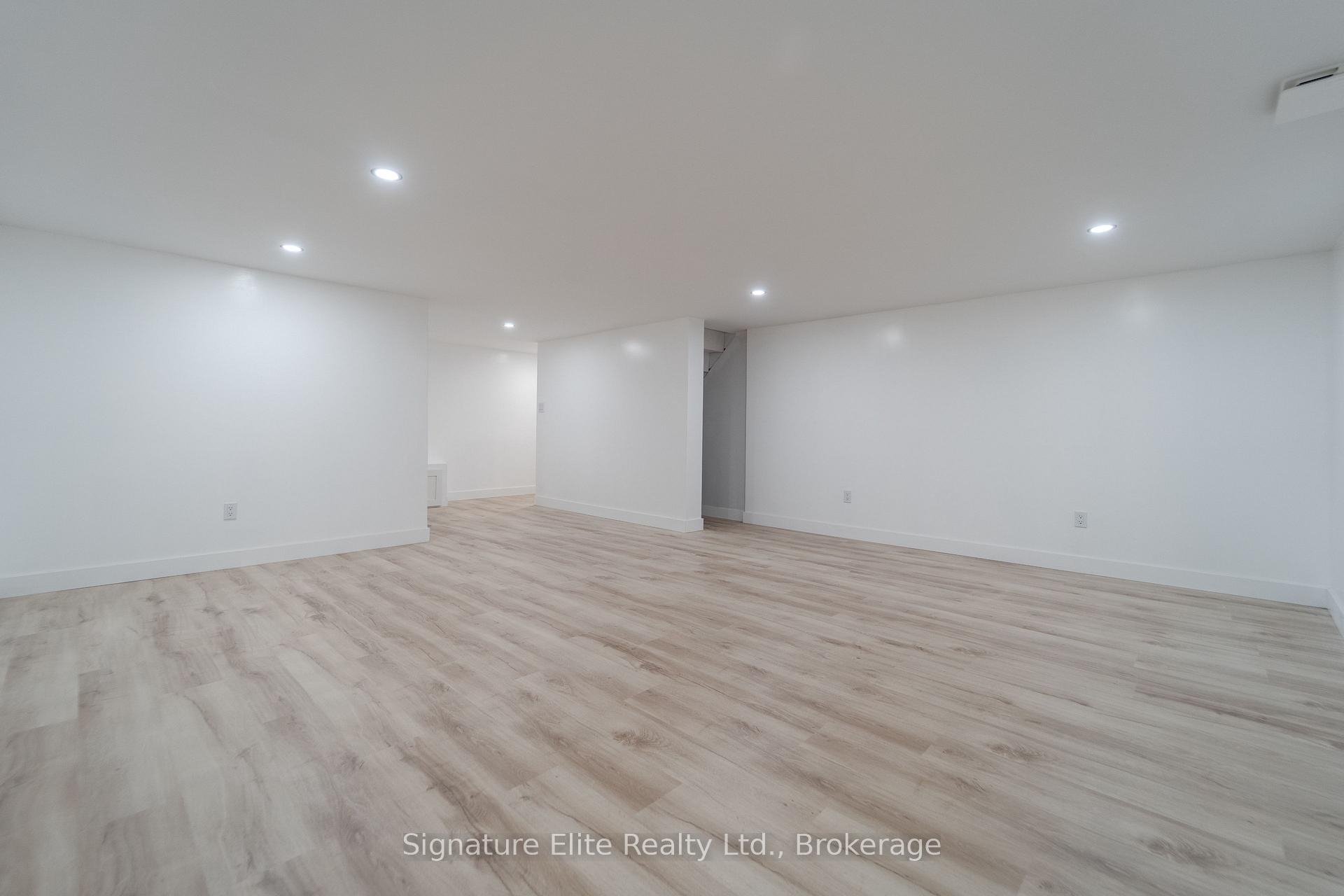 Photo 22 of 1118 Aire Place, Windsor — HOMEH