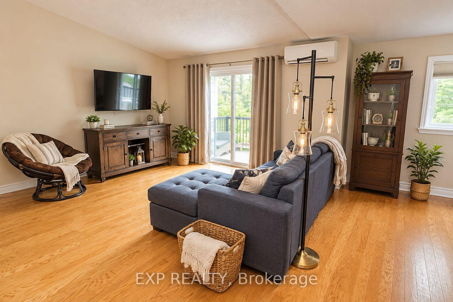 Photo 4 of Unit 2, 127 Third Street W, Cornwall, Cornwall — HOMEH