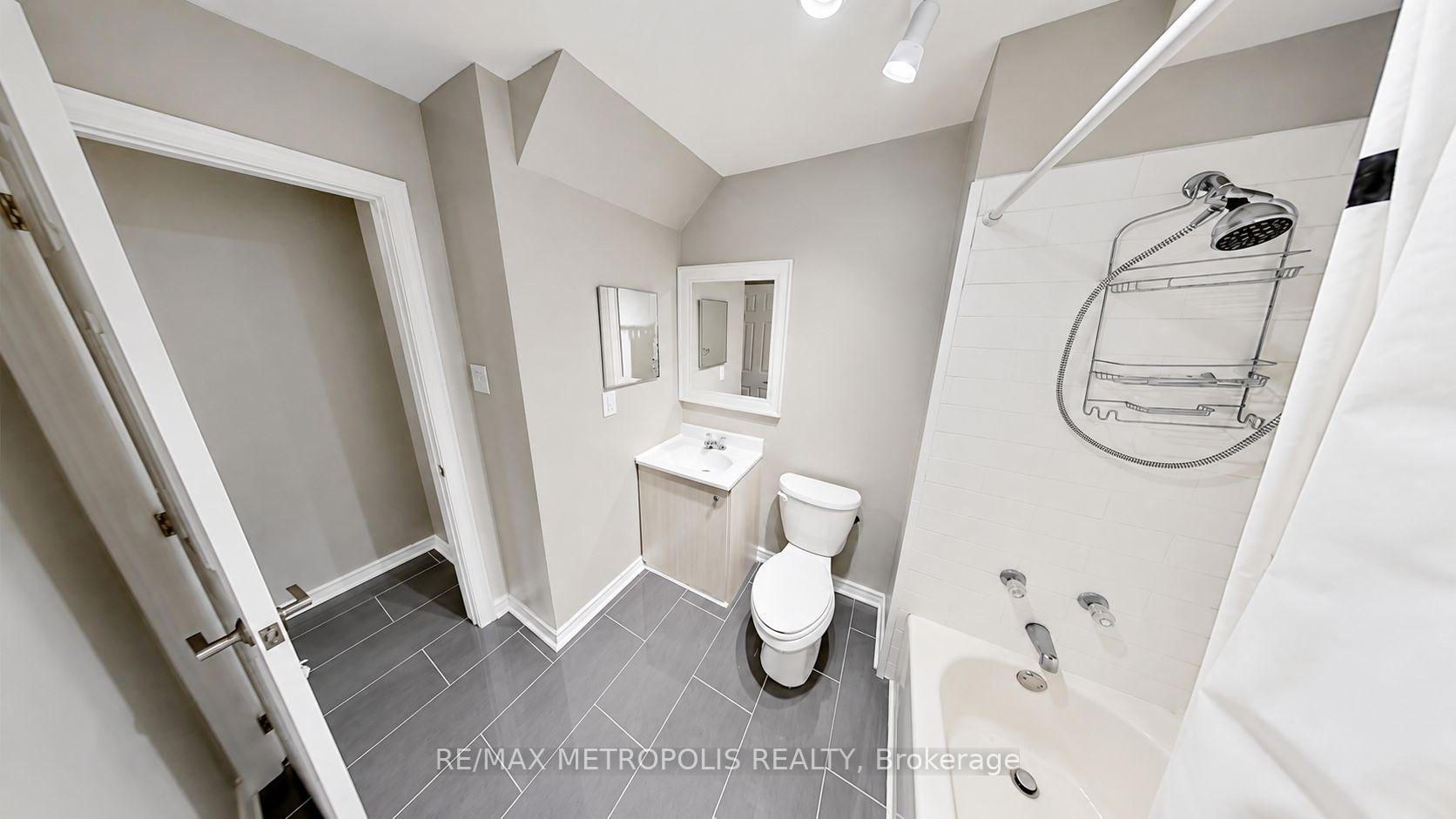 Photo 6 of Unit 1, 3 Sawmill Road, Barrie, Ardagh — HOMEH