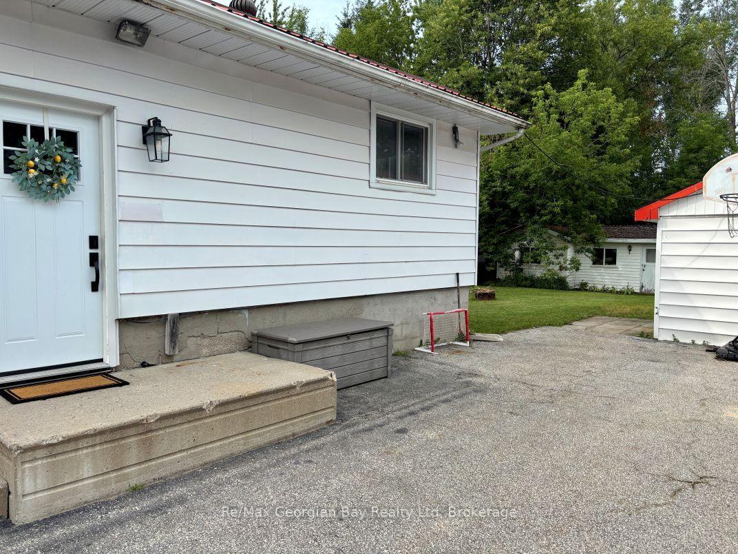 Photo 2 of 11 John Street, Severn, Coldwater — HOMEH