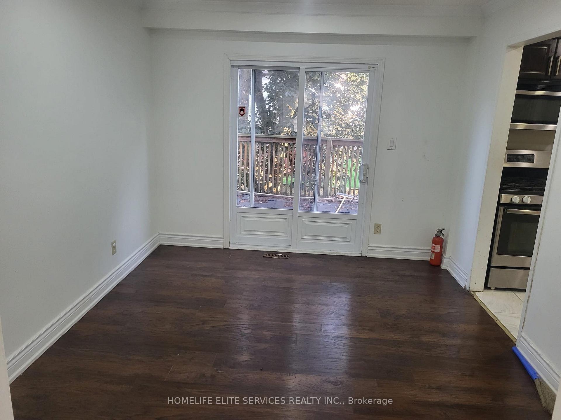 Photo 17 of 43 Bellwood Drive, Whitby, Blue Grass Meadows — HOMEH