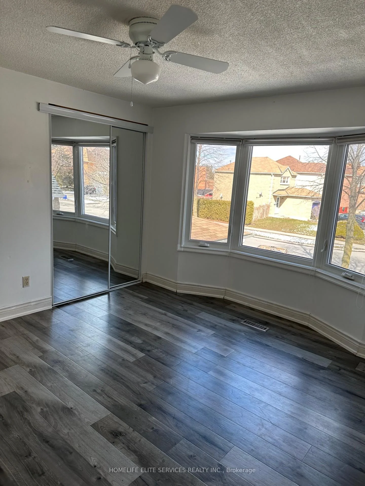 Photo 25 of 43 Bellwood Drive, Whitby, Blue Grass Meadows — HOMEH
