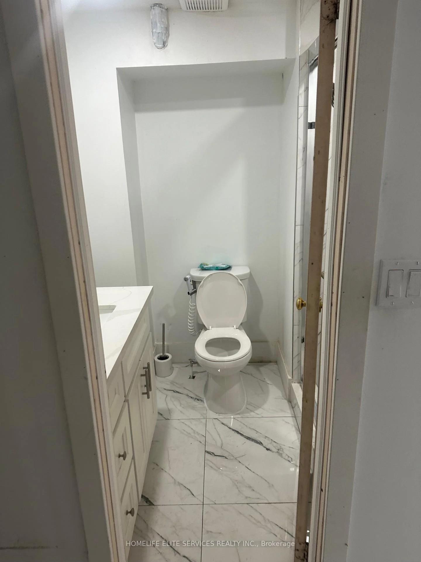 Photo 42 of 43 Bellwood Drive, Whitby, Blue Grass Meadows — HOMEH