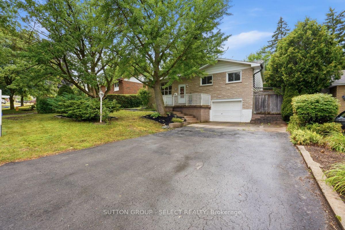Photo 1 of 643 Widmore Drive, London, South O — HOMEH