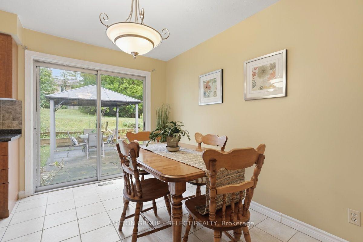 Photo 17 of 643 Widmore Drive, London, South O — HOMEH