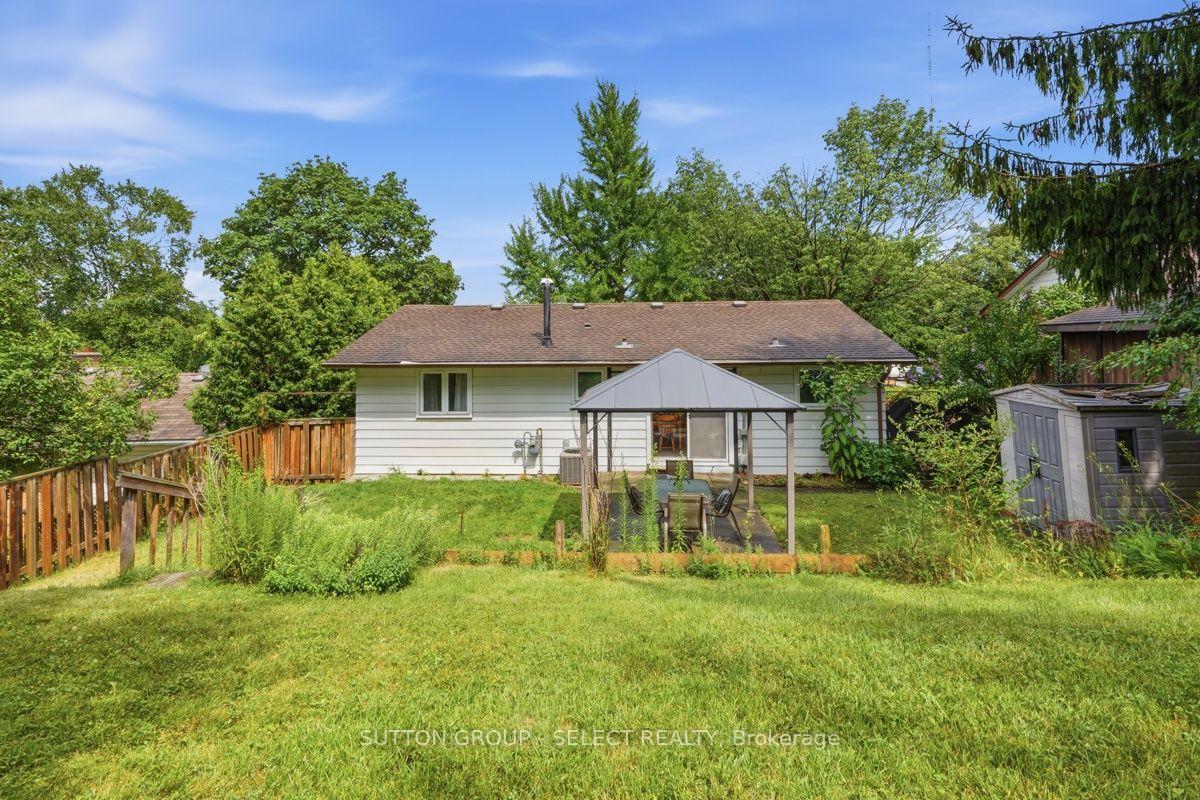 Photo 43 of 643 Widmore Drive, London, South O — HOMEH