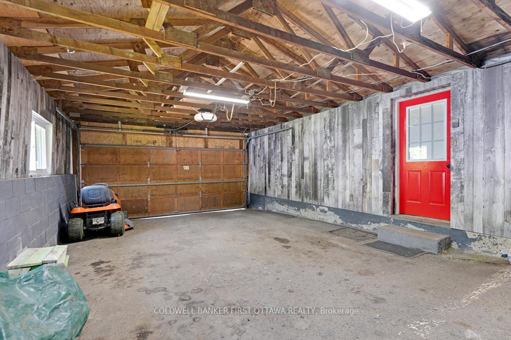 Photo 25 of 352 Highway 15, Rideau Lakes, Rideau Lakes (South Elmsley) Twp — HOMEH