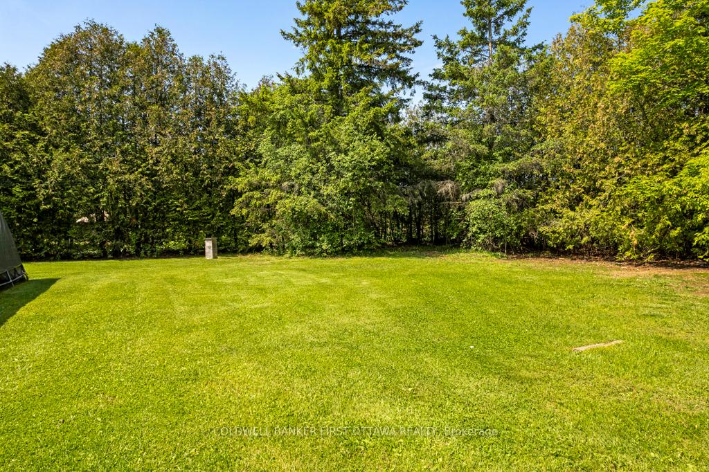 Photo 37 of 352 Highway 15, Rideau Lakes, Rideau Lakes (South Elmsley) Twp — HOMEH