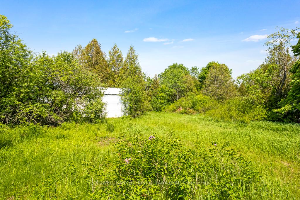 Photo 39 of 352 Highway 15, Rideau Lakes, Rideau Lakes (South Elmsley) Twp — HOMEH