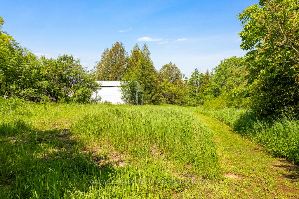 Photo 40 of 352 Highway 15, Rideau Lakes, Rideau Lakes (South Elmsley) Twp — HOMEH