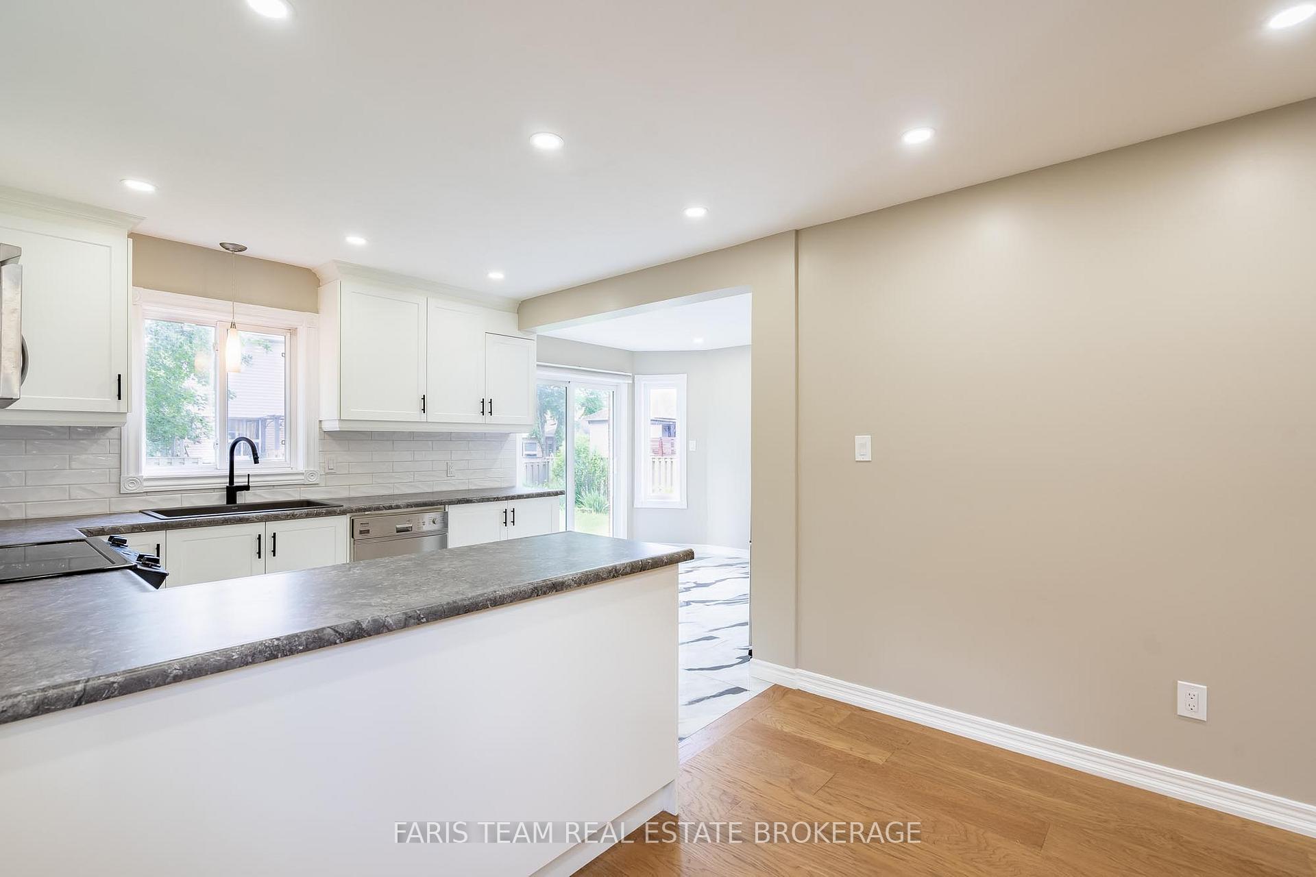 Photo 6 of 186 Ferndale Drive S, Barrie, Ardagh — HOMEH