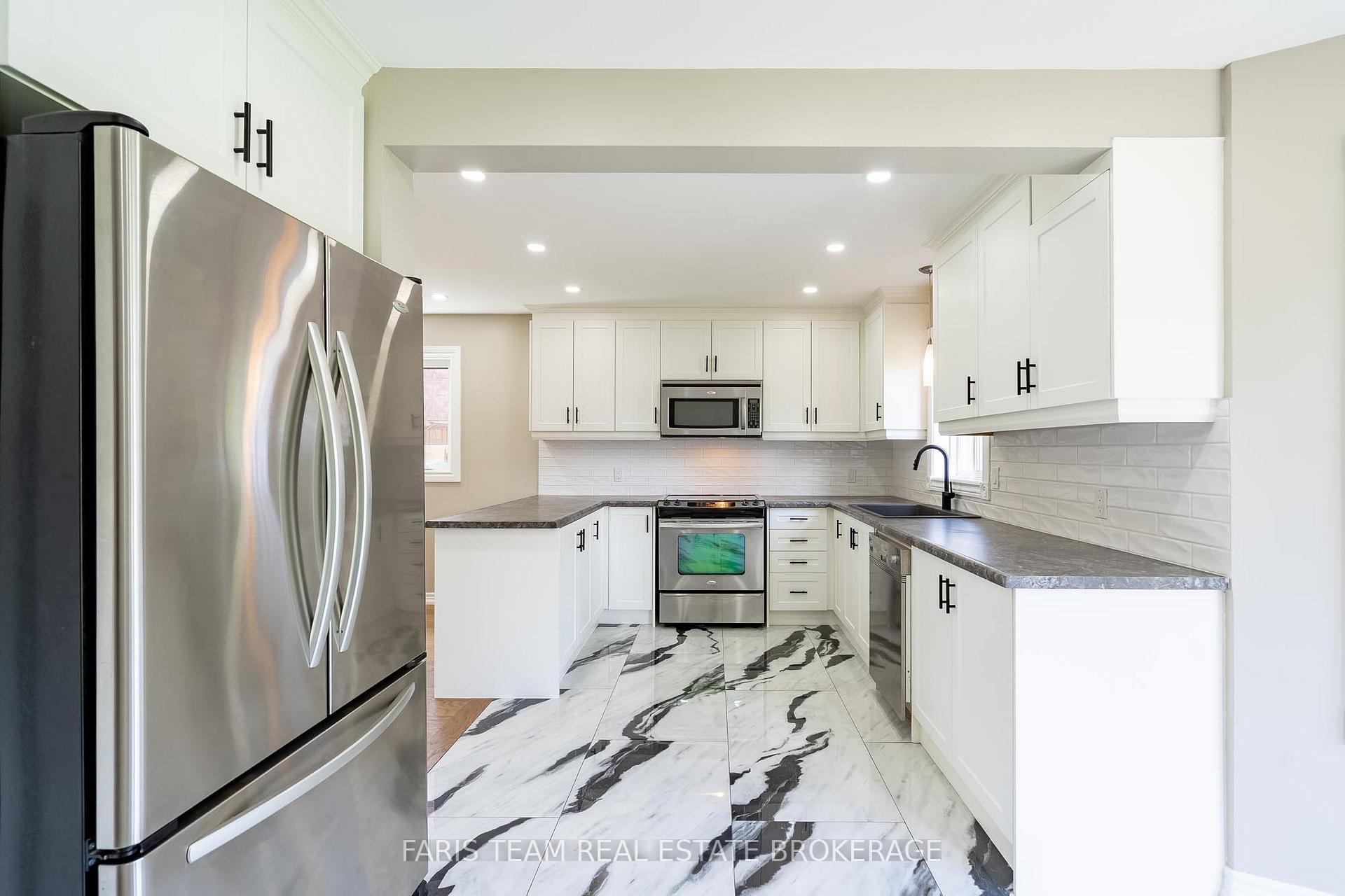 Photo 9 of 186 Ferndale Drive S, Barrie, Ardagh — HOMEH