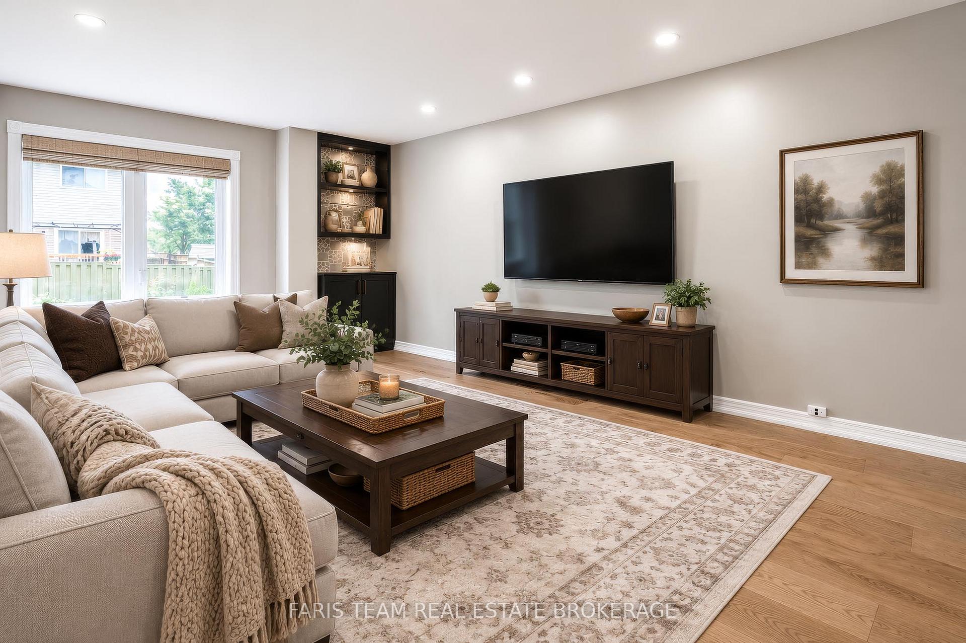 Photo 15 of 186 Ferndale Drive S, Barrie, Ardagh — HOMEH