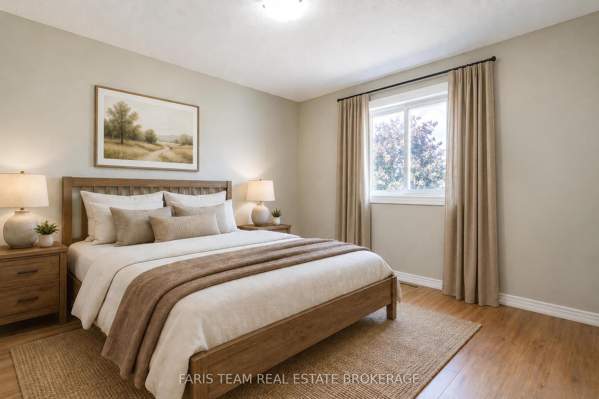 Photo 22 of 186 Ferndale Drive S, Barrie, Ardagh — HOMEH