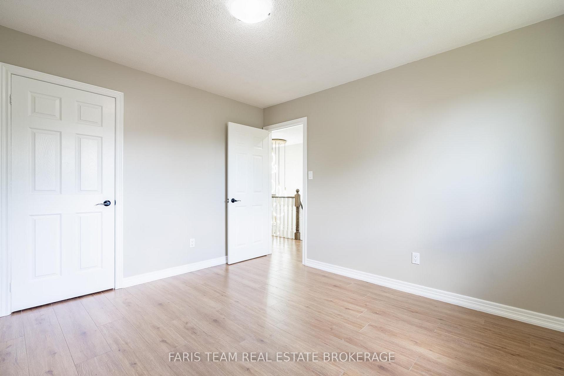 Photo 25 of 186 Ferndale Drive S, Barrie, Ardagh — HOMEH