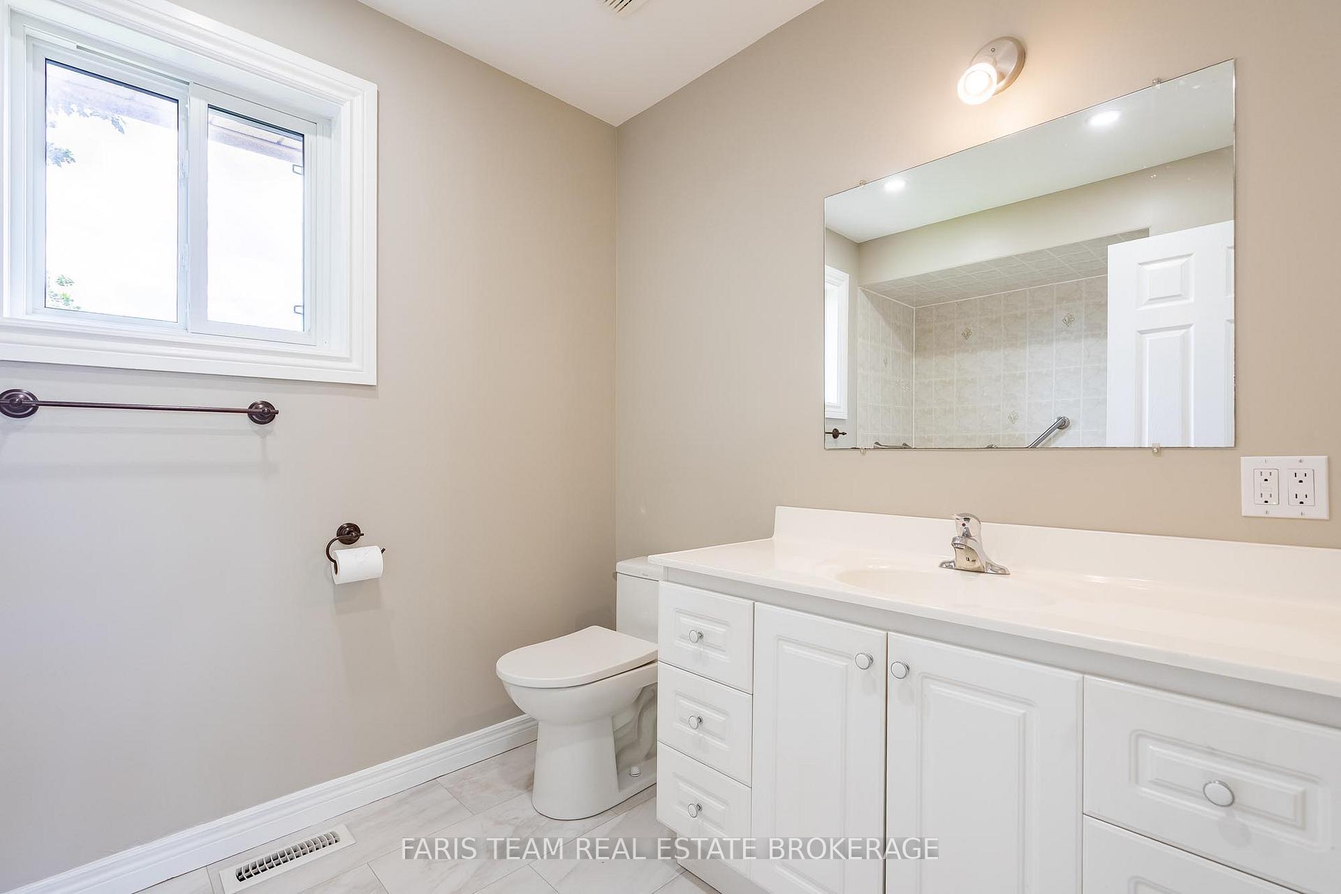 Photo 28 of 186 Ferndale Drive S, Barrie, Ardagh — HOMEH