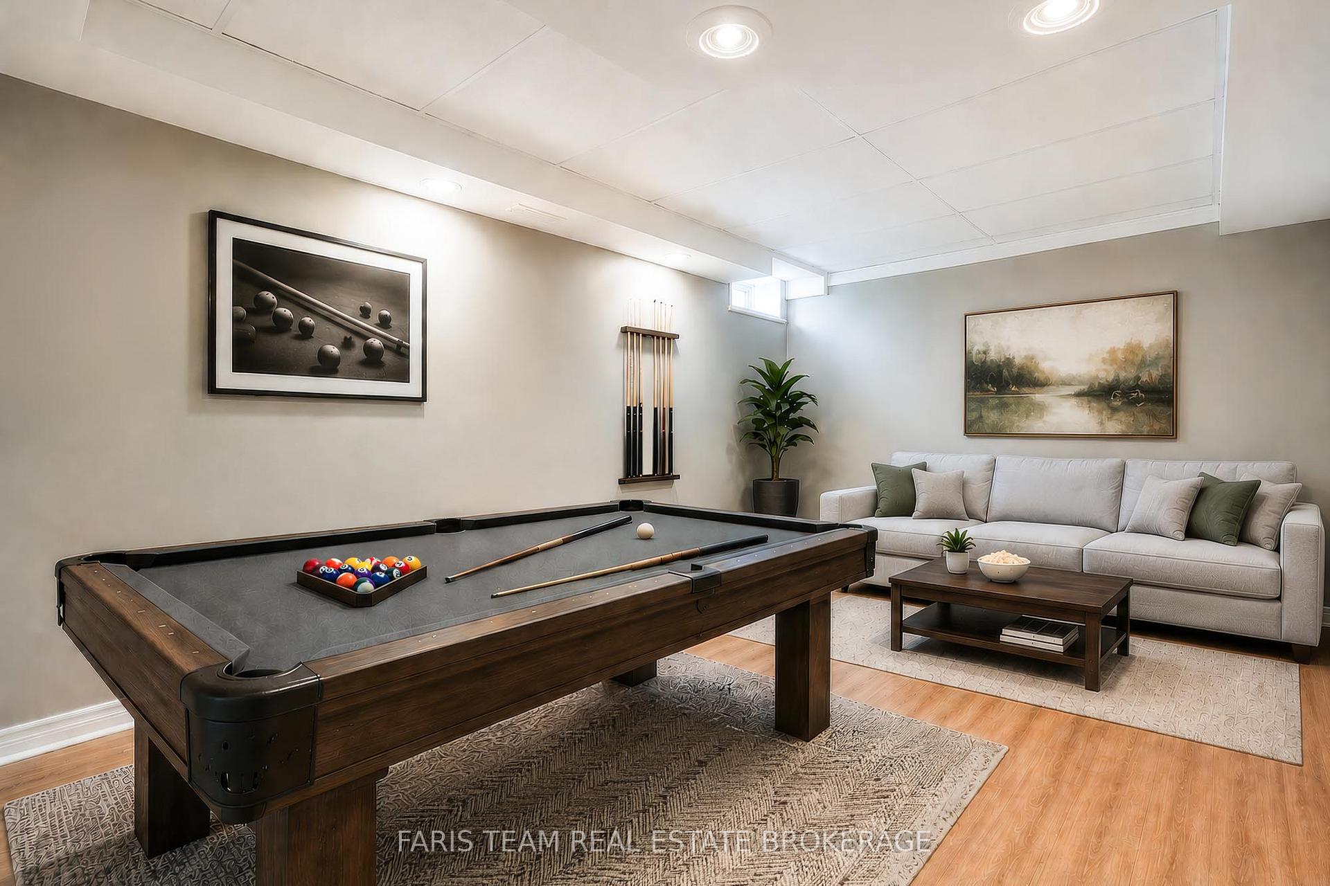 Photo 32 of 186 Ferndale Drive S, Barrie, Ardagh — HOMEH