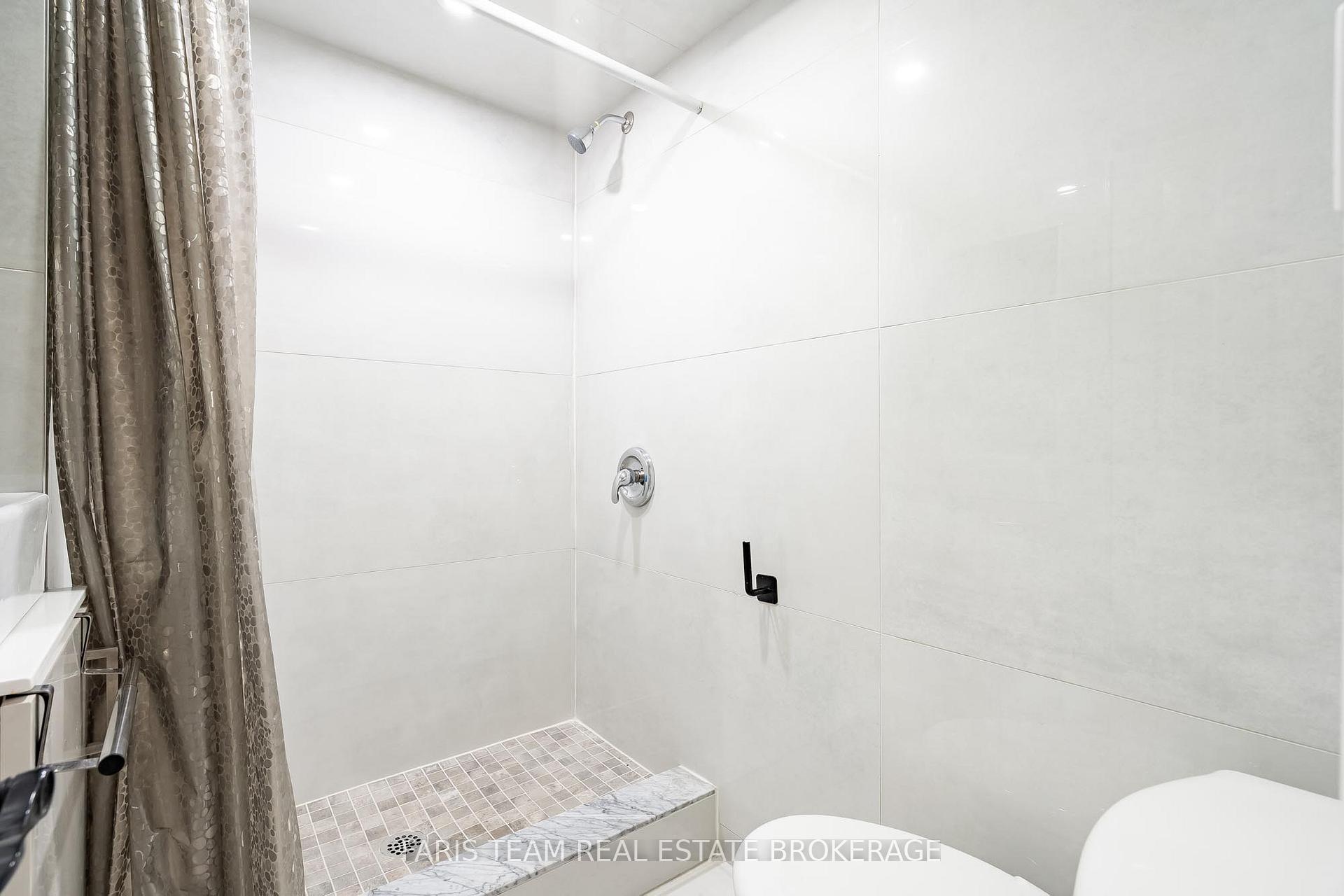 Photo 36 of 186 Ferndale Drive S, Barrie, Ardagh — HOMEH