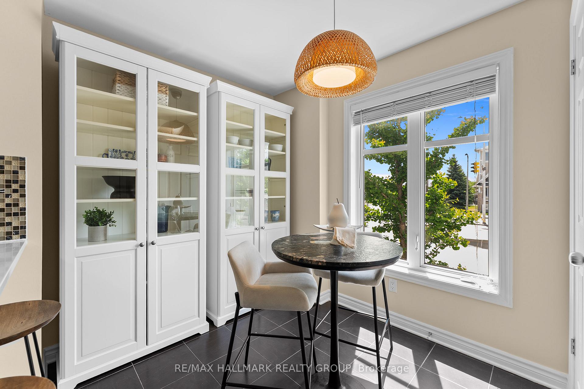 Photo 5 of Unit A, 541 Chapman Mills Drive, Ottawa, Barrhaven - Strandherd — HOMEH