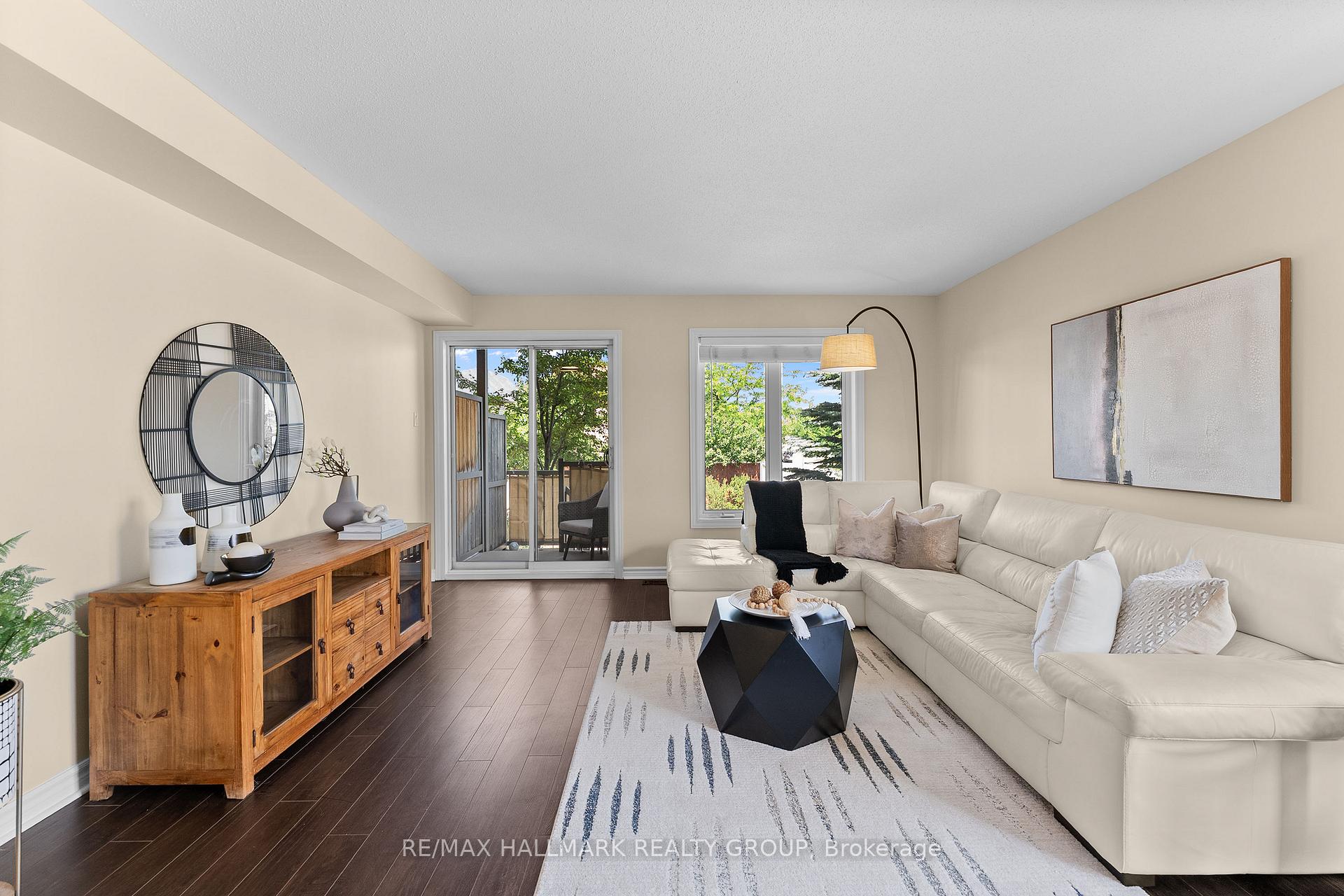 Photo 9 of Unit A, 541 Chapman Mills Drive, Ottawa, Barrhaven - Strandherd — HOMEH